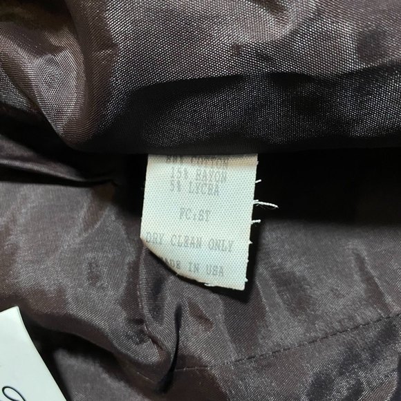 NWT Tempo Paris Blazer Brown Pinstripe with beautiful Floral Accent Size 2 - Picture 7 of 7